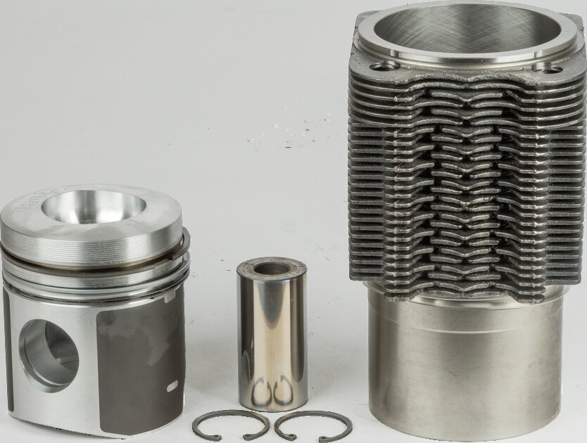 Kolbenschmidt Kolbenbuchsensatz Kolbenbolzen 40 x 80 mm Bund Ø 120 mm passend zu Deutz Motor BFL913 Kolbenschmidt