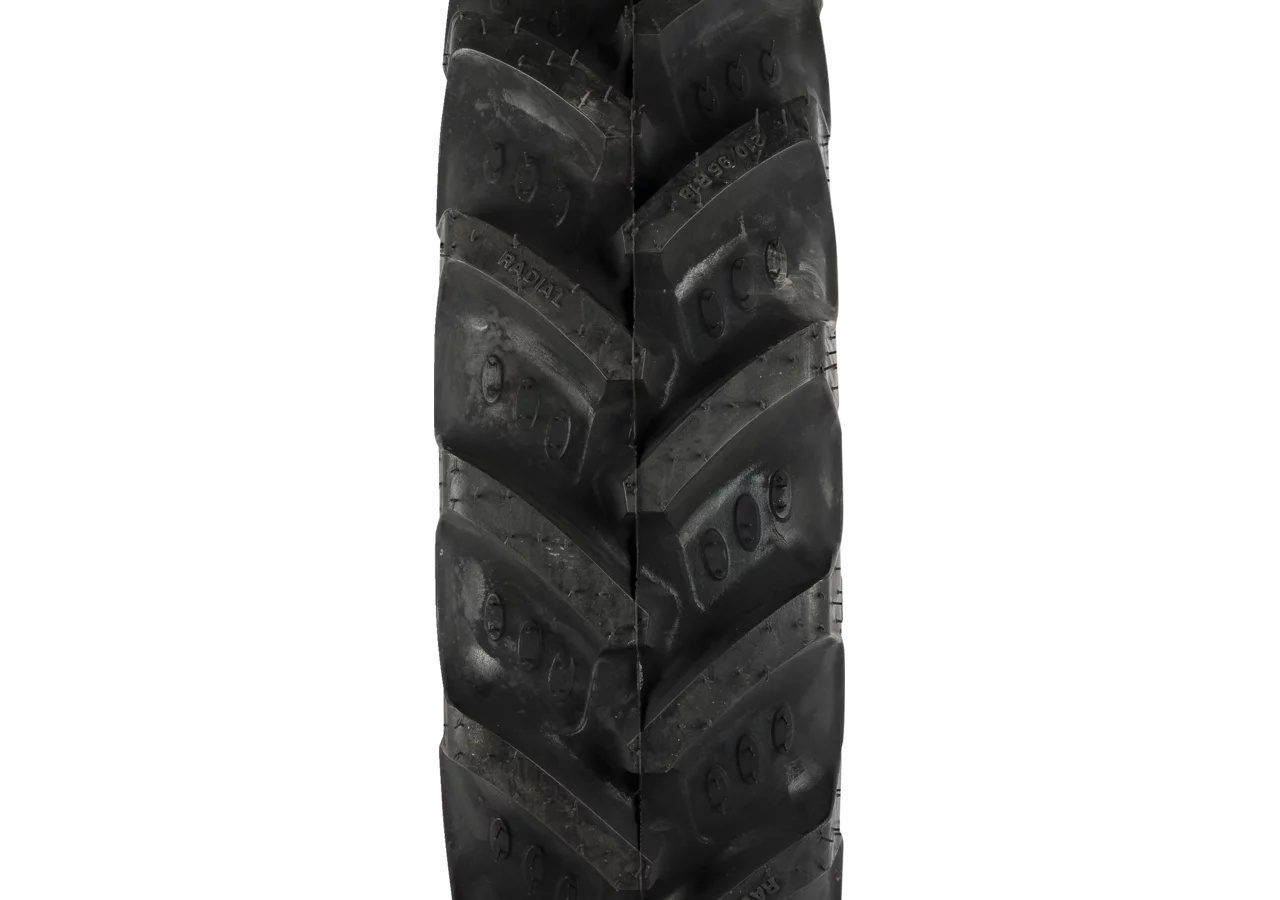 Gummireifen 210 / 95 R18 BKT