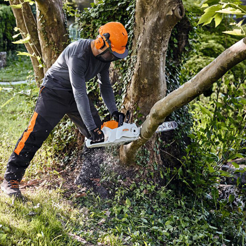 Stihl Akku Motorsäge MSA 220 C-B – 35 cm Schnittlänge, Lieferung ohne Akku und Ladegerät Stihl