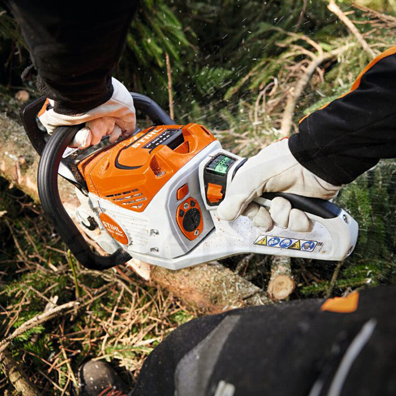 Stihl Akku Motorsäge MSA 300 – 35 cm Schnittlänge, Lieferung ohne Akku und Ladegerät Stihl